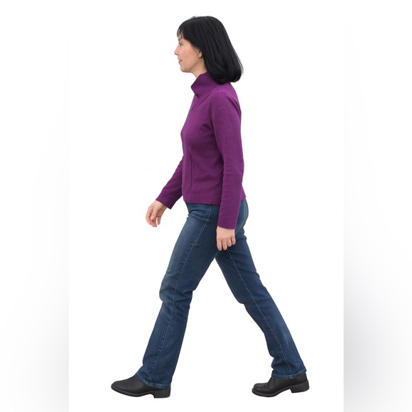 Autumn Cashmere Purple 100% Cashmere Sweater. Women’s Small. Soft. Cozy. - Picture 6 of 6